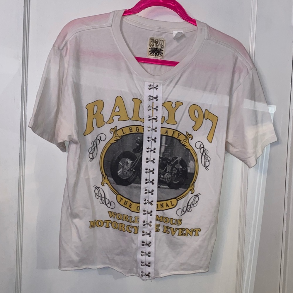 Rugged gypsy tee